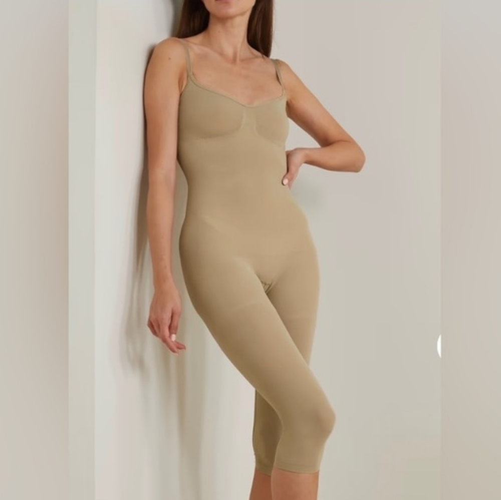New! Skims Seamless Sculpt Bodysuit